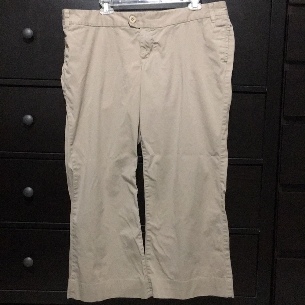 Gap maternity Stretch khaki pants